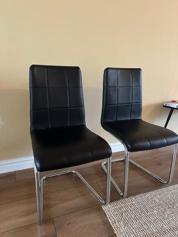 Gratis - Set van 4 eetkamerstoelen met chromen onderstel