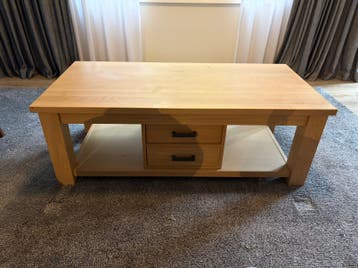 Salontafel met 2 laden