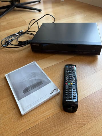 Samsung SMT-C7140 Dolby Digital surround systeem