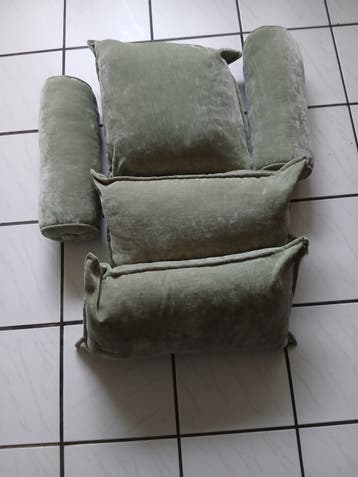 Gratis 5 groene kussens Gratis.