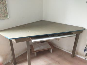 Houten hoekbureau / computertafel