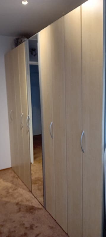 GRATIS Grote kledingkast licht grenen, 215x245x61 cm