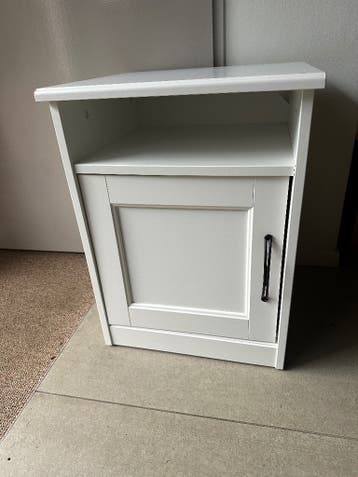 Nachtkastje IKEA wit
