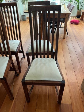 Stoelen 4x hout met stoffen zitting