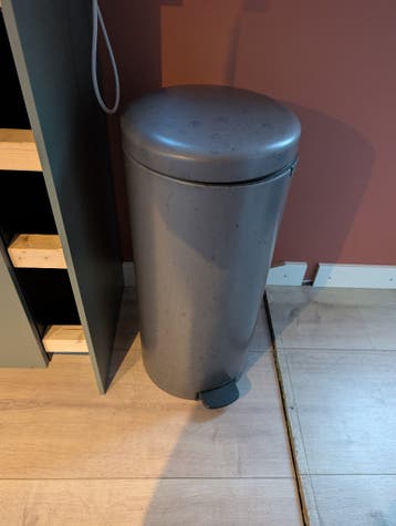 Grijze pedaalemmer Brabantia - Gebruikt
