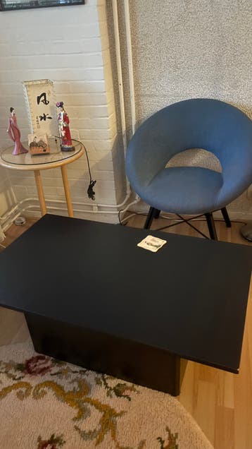 Tafel en 2 stoelen
