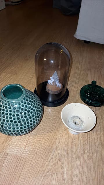 Gratis decoratie vaasjes, kaars en stolp