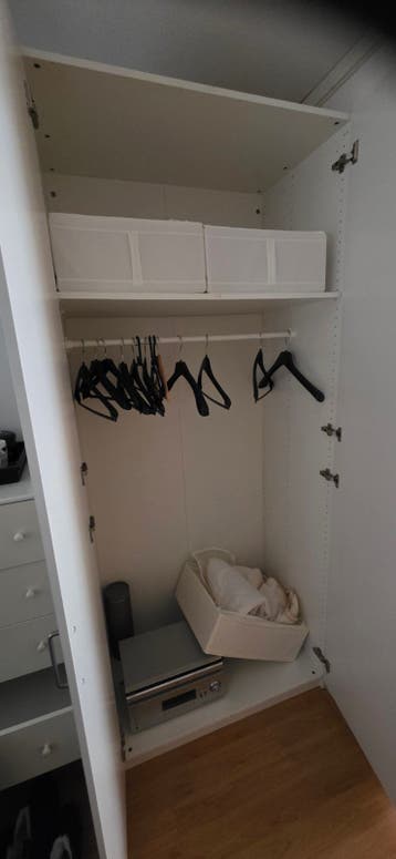 Gratis af te halen: Twee kasten, zelf demonteren