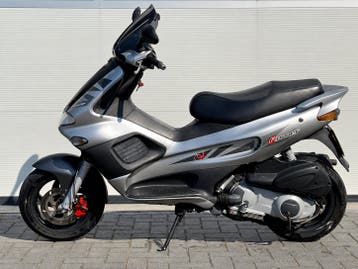 Gilera runner gezocht ruilen vespa sprint