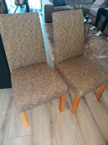 4 nette stoelen