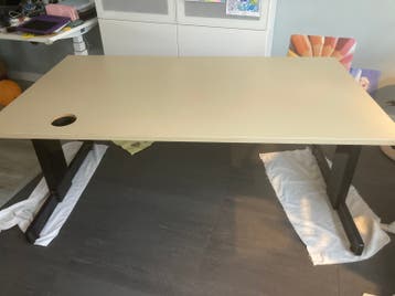 bureau verstelbaar in hoogte