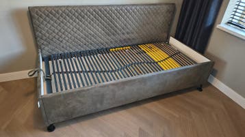 GRATIS Eenpersoons opbergbed 90x200