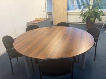 Ronde vergadertafel - diameter 160cm - Gebruikt