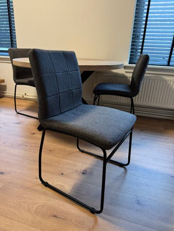 GERESERVEERD - Gratis op te halen 4 grijze eetkamerstoelen