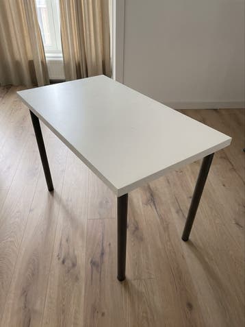 Ikea tafel - Ideaal voor werk of studie