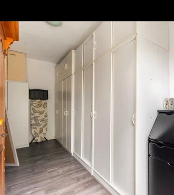 GRATIS: 6 witte kledingkasten. Alleen dit weekend op