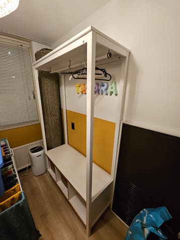 Hemnes kledingrek