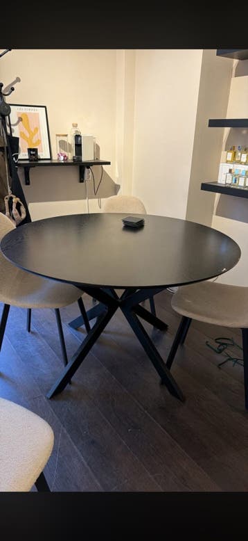 Ronde eet tafel