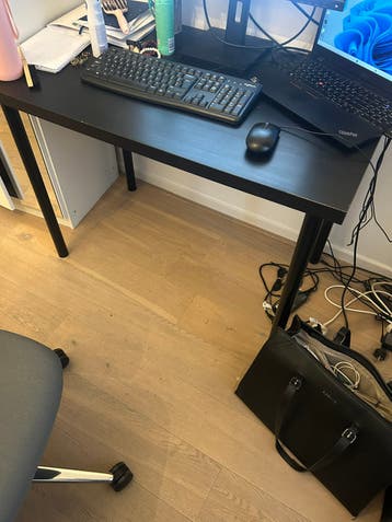 Zwart bureau ikea