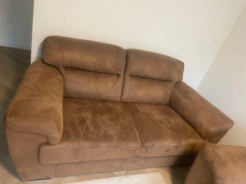 2 sofas