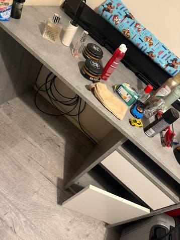 Bureau gratis afhalen!