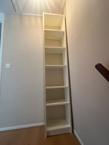 Hoge witte ikea billy boekenkast met 6 planken