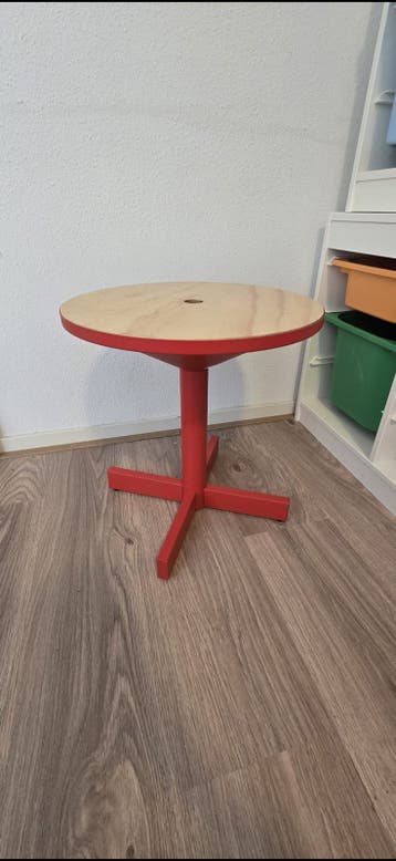 Free side table