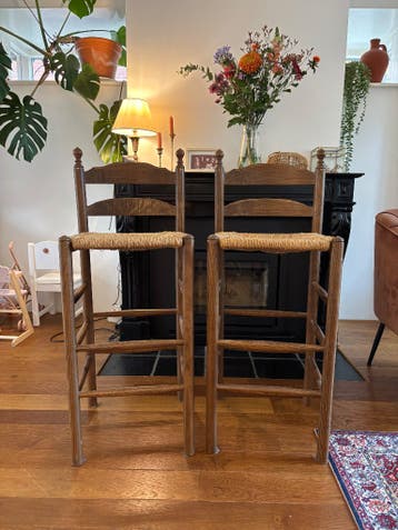 Gratis: 4 vintage barstoelen