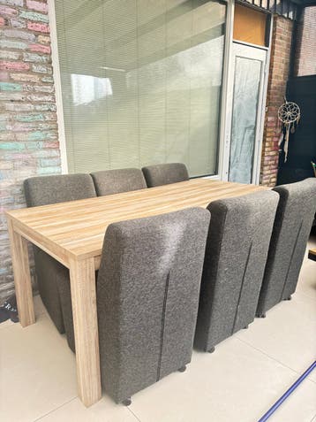 Eettafel met 6 stoelen - Gratis af te halen