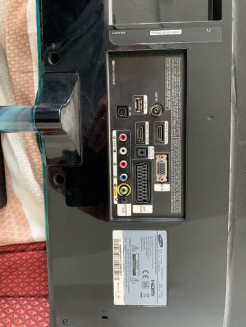 Samsung 27 inch led tv of pc scherm gratis