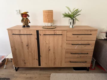 Dressoir met lichte kleur hout