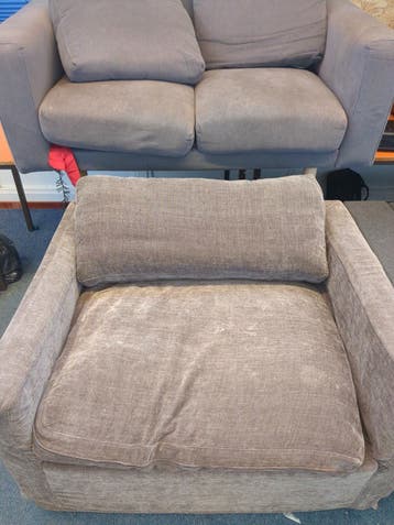 Gratis Loveseat - Comfortabele Tweezitsbank