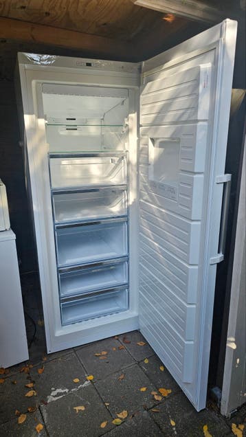 Defecte Bosch vriezer 7 lades mist gas