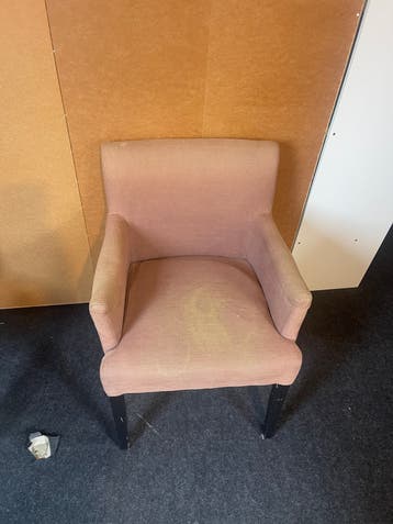 Drie stoelen gratis af te halen