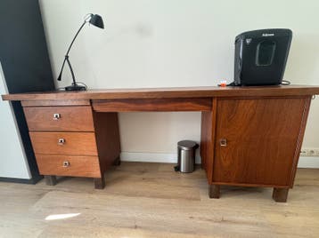 Houten bureau