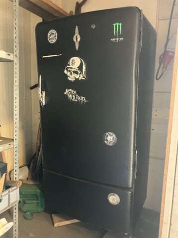 GRATIS  Vintage BBC koelkast  Mancave / Festival