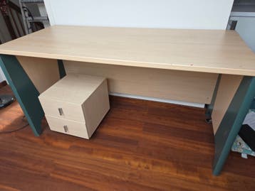 Bureau met ladeblok - 150x67x78.5 cm
