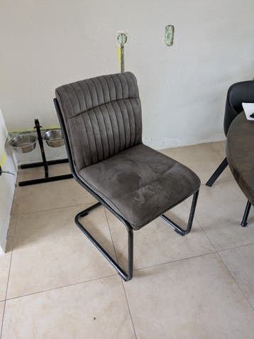 3x Eetkamerstoelen - Gratis af te halen