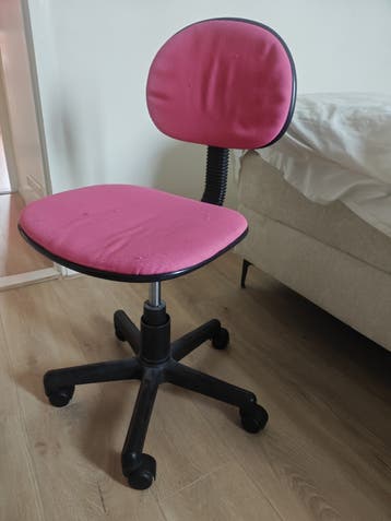 Roze bureaustoel voor kinderen - gebruikt