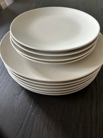 Set van 10 lichtgrijze borden - Zo goed als nieuw