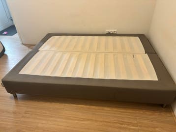 GRATIS – IKEA ESPEVÄR bedframe 160x200 cm | Goede staat