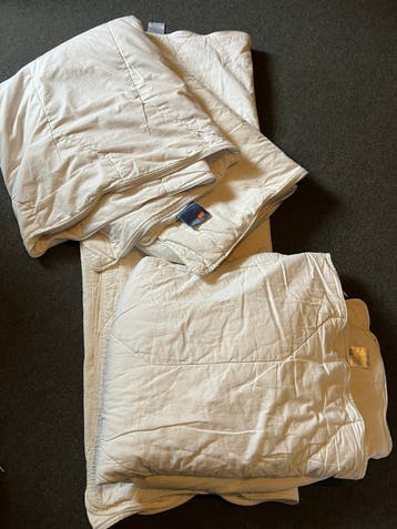 1 persoons 4 seizoenen dekbed . Zomer en herfstdeel.