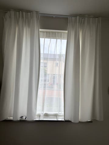 Witte overgordijnen en vitrage 2x