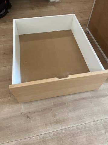 Bedlades op wieltjes - 66x23 cm (front 26 cm hoog)
