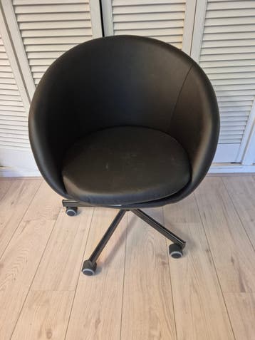 IKEA SKRUVSTA Bureaustoel Zwart