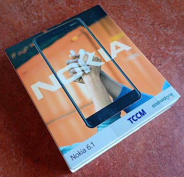 Doosje van Nokia 6.1 (geen inhoud)