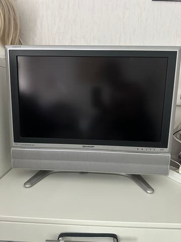 Gratis Sharp AQUOS LCD TV