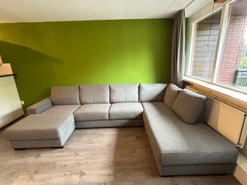 Hoekbank met loungegedeelte en opbergruimte