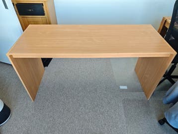 Gratis bureau voor een tweede ronde