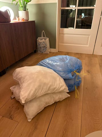 4 hoofdkussens zacht - GRATIS